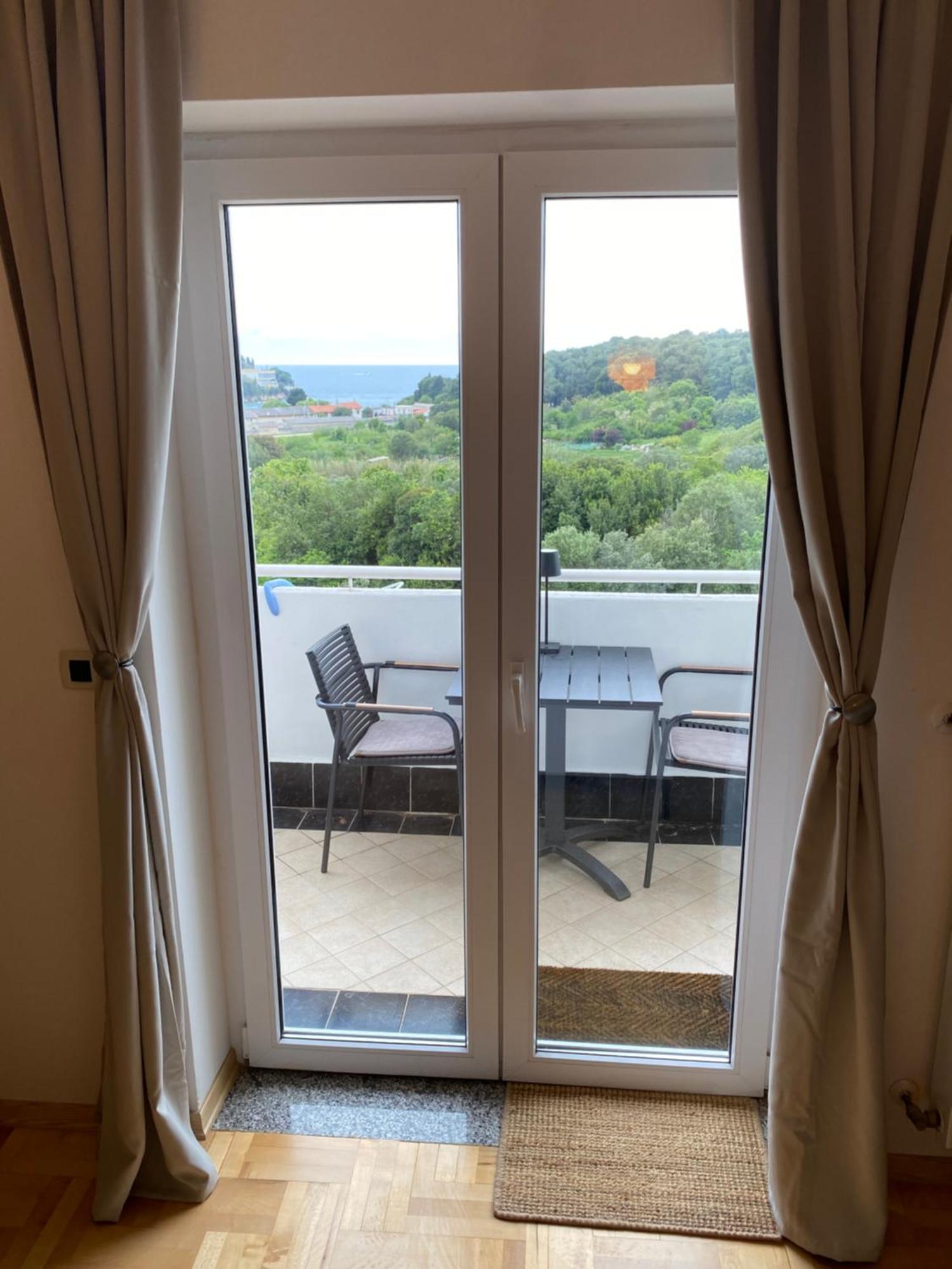Ferienwohnung Vista Mare Pula Exterior foto